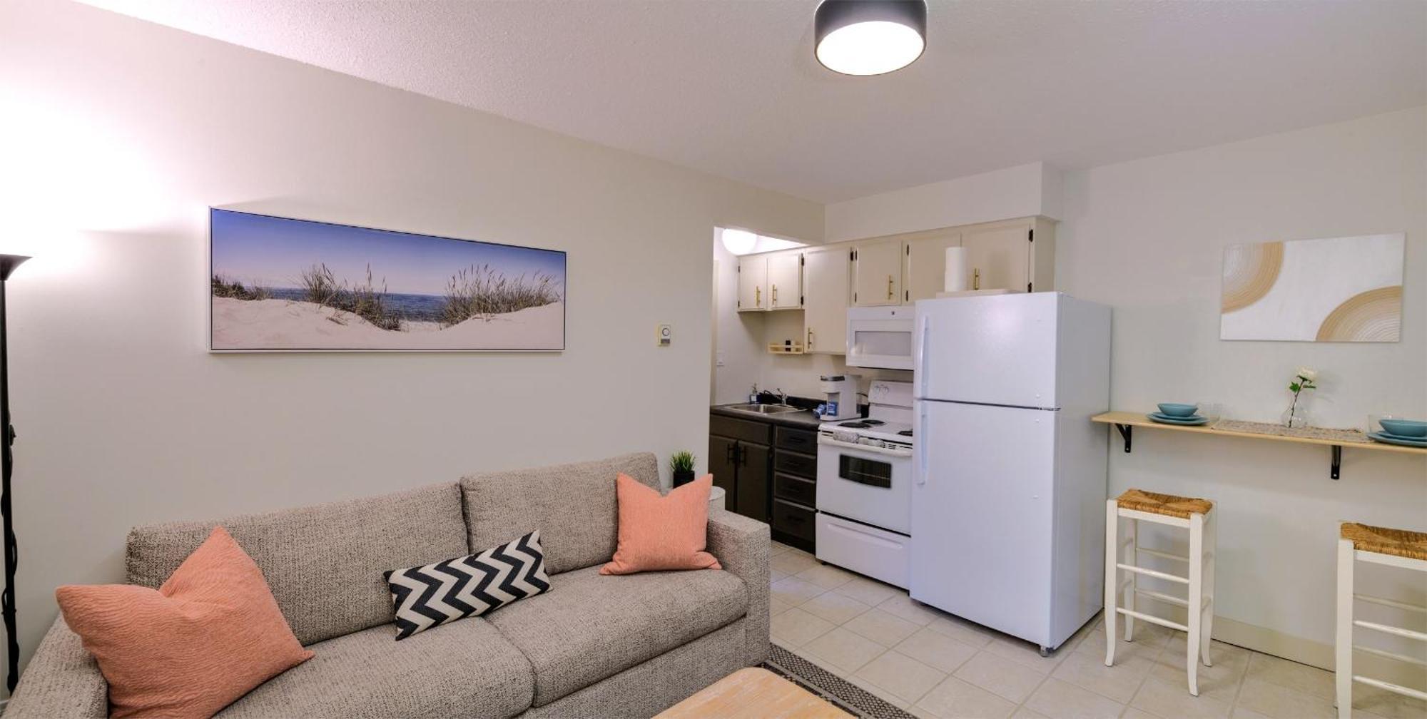 Lakeside Villa Inn&Suites Penticton Esterno foto