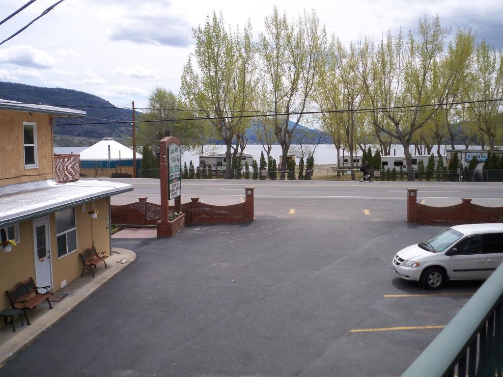 Lakeside Villa Inn&Suites Penticton Esterno foto